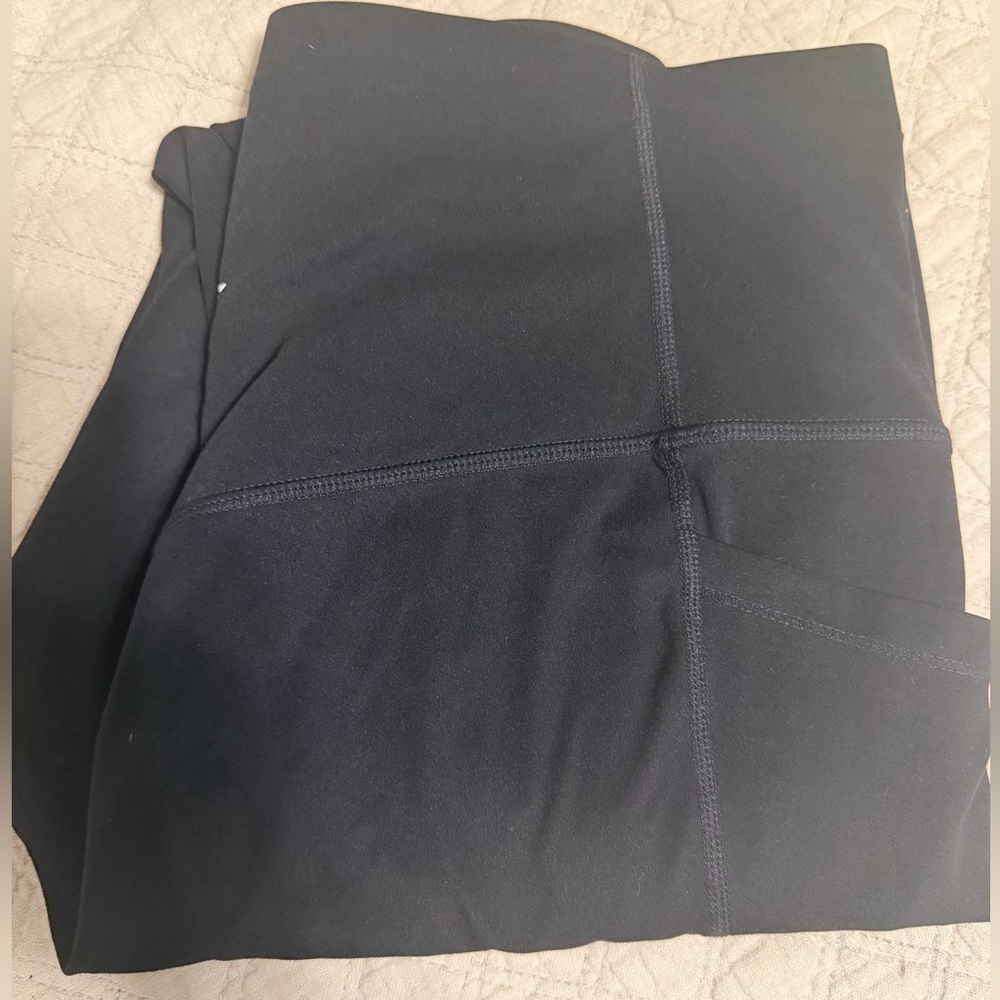 Halara So-Cinched tummy control full length legging. No front seam. Large - Picture 6 of 6